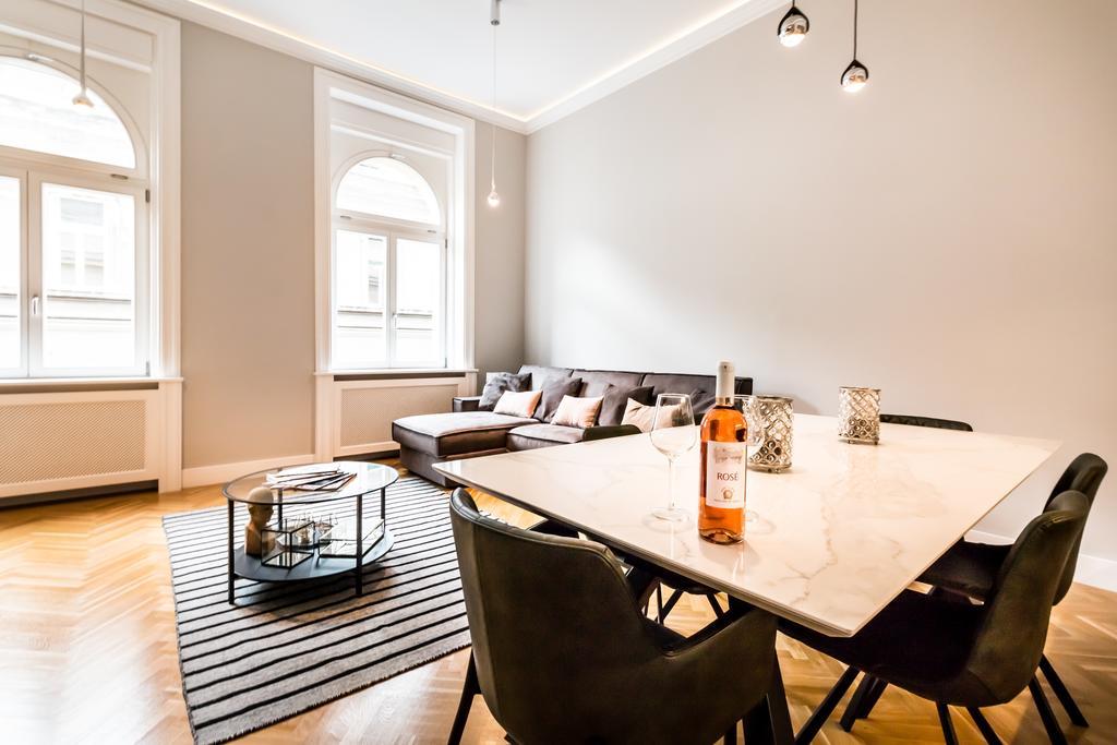 Bpr Opera Lux Treasure Apartment Budapest Exterior photo